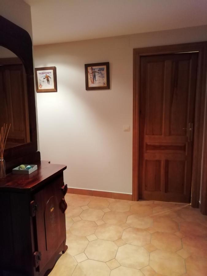 Apartamento Familiar Con Vistas Y Garage La Portiecha Διαμέρισμα Sallent de Gállego Εξωτερικό φωτογραφία