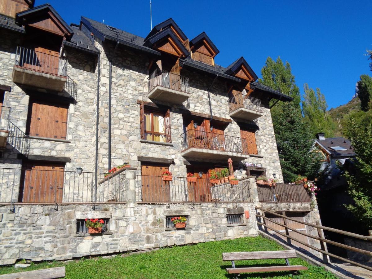 Apartamento Familiar Con Vistas Y Garage La Portiecha Διαμέρισμα Sallent de Gállego Εξωτερικό φωτογραφία
